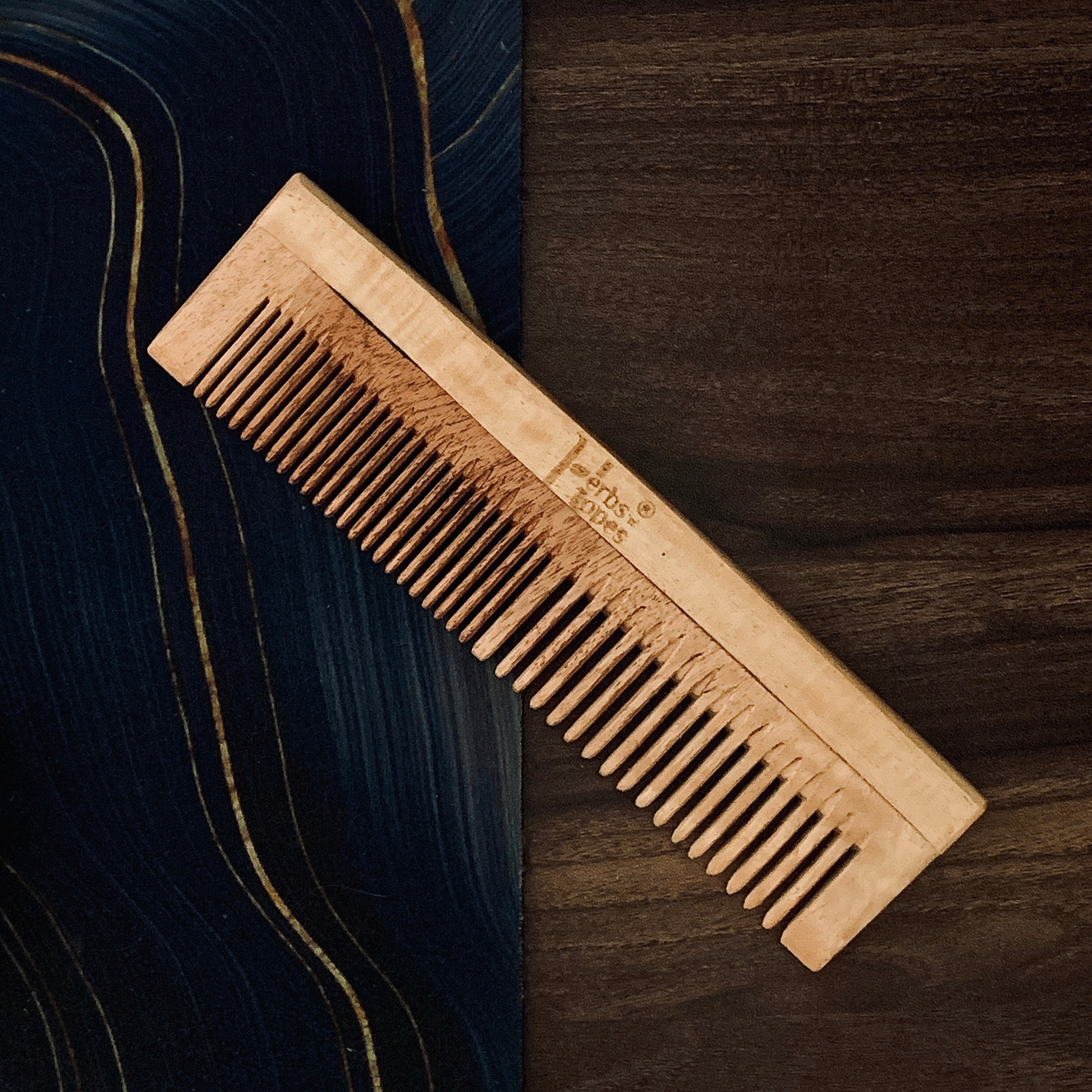 Neem Wooden Comb (Lily)